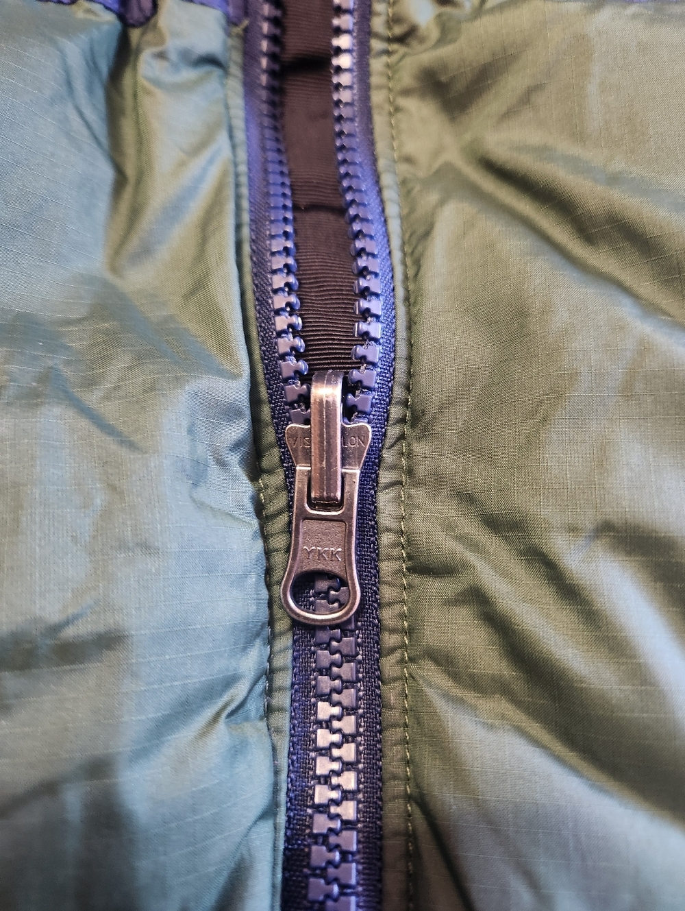 The North Face 1996 Retro Nuptse Jacket Pin Needle Green/Summit Navy Size M EUC - Picture 5 of 11